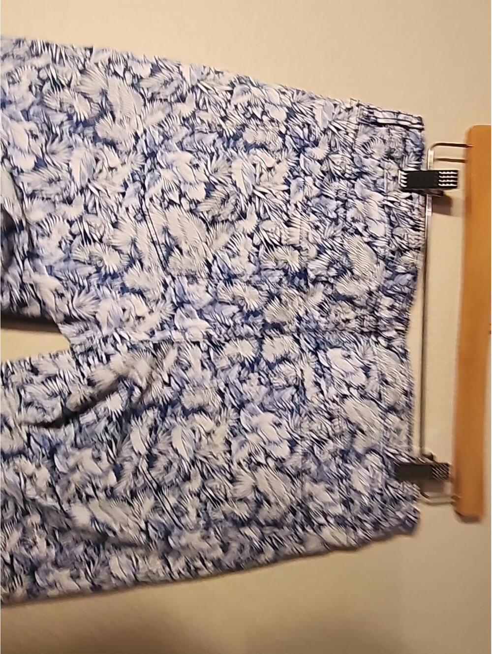 🔥Tommy Bahama Women’s 4 Blue/White Palms Print Ankle Denim Stretch Jeans Floral - Picture 9 of 9